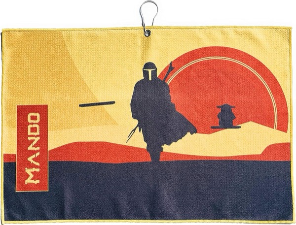 Microfiber disc golf towel with grommet and clip